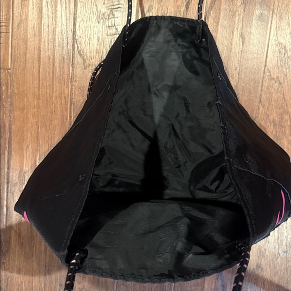 🎄 Christmas Sale 🎄 Spacious Victoria's Secret Black Tote with Pink Logo - Picture 5 of 8